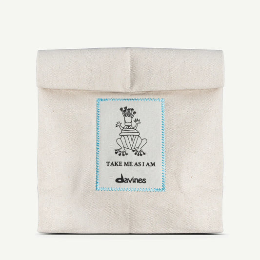 TRAVEL BEAUTY BAG